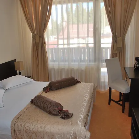 Aparthotel Spider House 4*